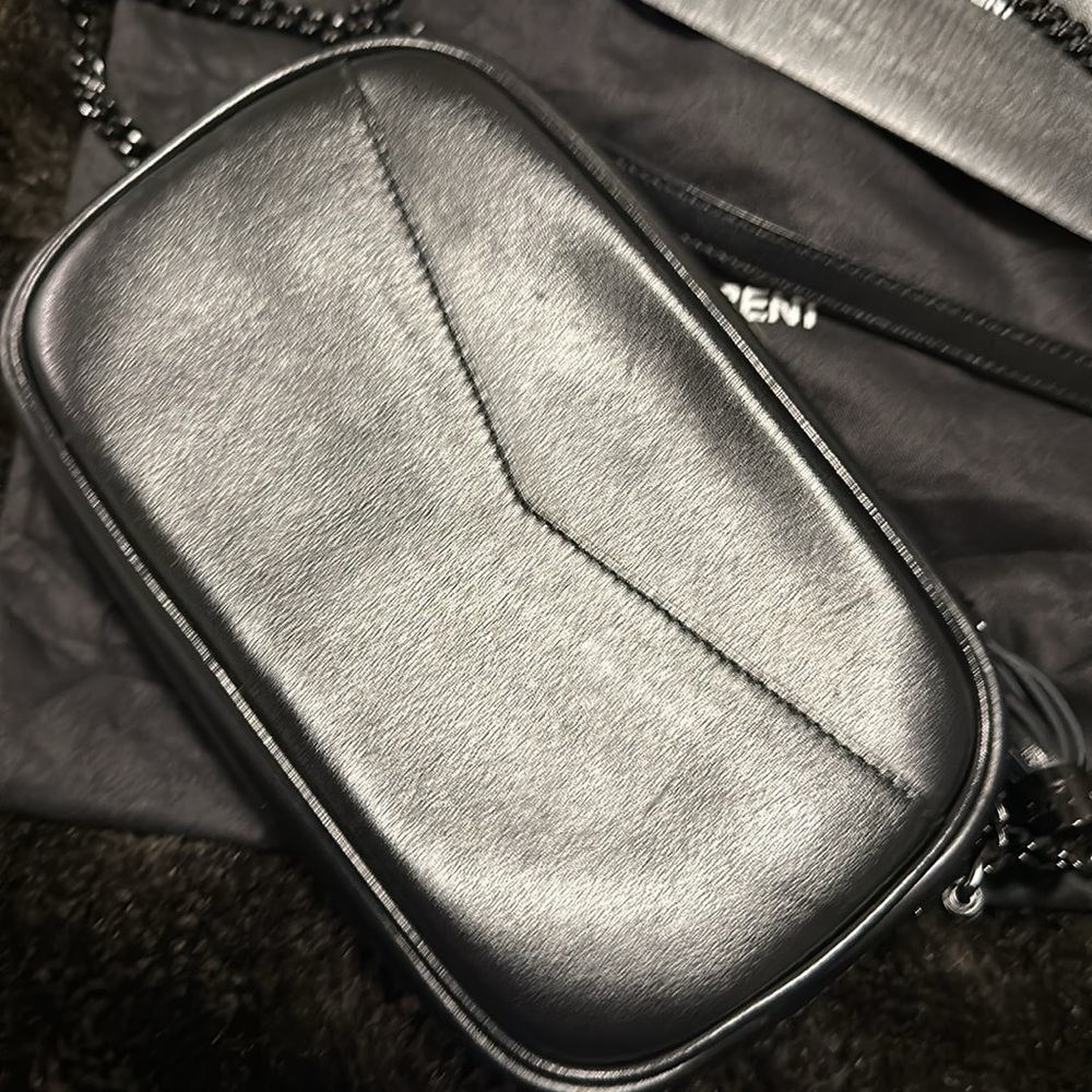 YSL - Picture 4 of 10